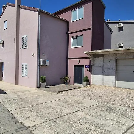 公寓 Summer 图兰杰