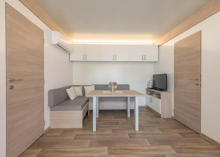 Apartment Summer Turanj