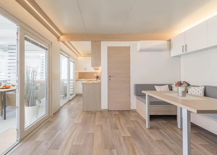 Summer Apartment Turanj